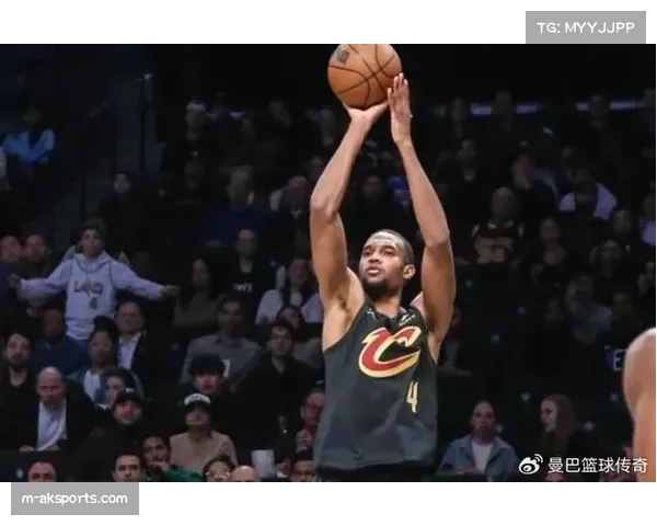 关键数据：本场比赛双方在防守端平均每回合切换策略1.5次